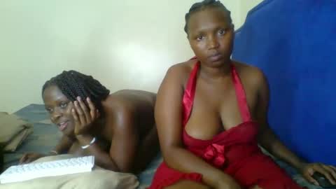 Snapshot of kinky_roey chatting on 02/10/25, 11:04 kinky_roey online show from 02/10/25, 11:04