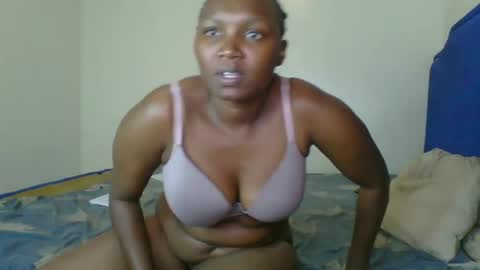 Snapshot of kinky_roey chatting on 02/12/25, 11:07 kinky_roey online show from 02/12/25, 11:07