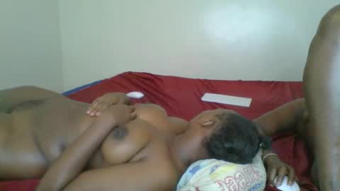 Snapshot of kinky_roey chatting on 03/07/25, 12:37 kinky_roey online show from 03/07/25, 12:37