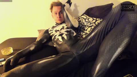 Snapshot of kinky_spidey chatting on 12/01/24, 05:57 kinky_spidey online show from 12/01/24, 05:57