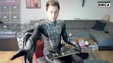 Snapshot of kinky_spidey chatting on 11/16/25, 09:48 kinky_spidey online show from 11/16/25, 09:48