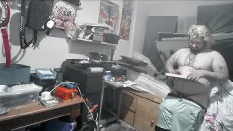 Snapshot of kinkybiguy14 chatting on 06/24/26, 03:38 Kinky Cassie online show from 06/24/26, 03:38