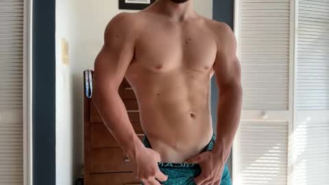 kinkybuffboy online show from 12/24/24, 04:40