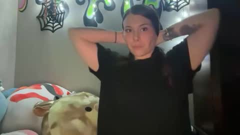 kinkycreative online show from 11/14/25, 01:37