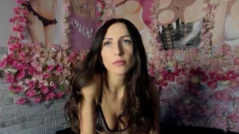Snapshot of kinkyfriedchicks_ chatting on 03/01/26, 09:11 kinkyfriedchicks_ online show from 03/01/26, 09:11