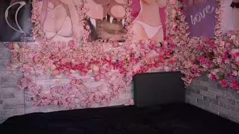 Snapshot of kinkyfriedchicks_ chatting on 03/31/26, 12:16 kinkyfriedchicks_ online show from 03/31/26, 12:16