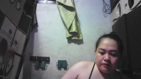 Snapshot of kinkyhotcumm chatting on 11/01/25, 06:21 KAREN online show from 11/01/25, 06:21