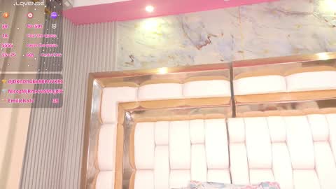 Snapshot of kinkyhousewifee_ chatting on 02/25/26, 02:54 MISS RYN online show from 02/25/26, 02:54