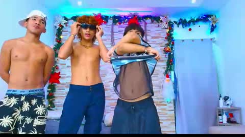 kinkyhousexxx online show from 11/17/25, 01:44