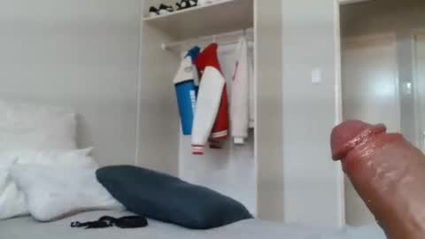 kinkyj_ online show from 10/19/25, 08:48