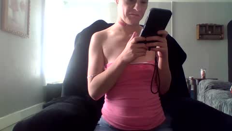 Snapshot of kinkykayla97 chatting on 12/04/24, 06:06 daddysprincess online show from 12/04/24, 06:06