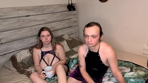 kinkyqueenandpet95 online show from 02/09/25, 04:25