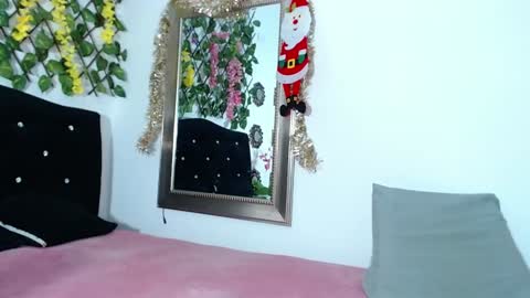 Isabella  online show from 12/06/24, 01:40