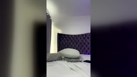kinkyworld_fan online show from 07/28/26, 12:48