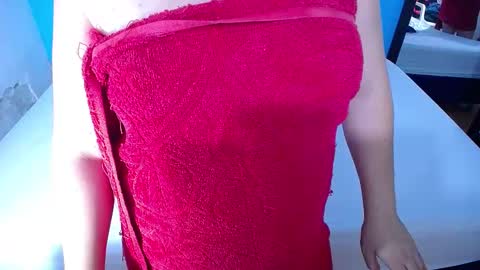 Snapshot of kinkyy_redhead chatting on 03/12/25, 12:47 kinkyy_redhead online show from 03/12/25, 12:47