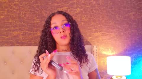 Snapshot of kinsleybrown chatting on 03/17/26, 04:17 CALL ME KINSLEY online show from 03/17/26, 04:17