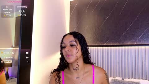 Snapshot of kinsleybrown chatting on 04/17/26, 05:10 CALL ME KINSLEY online show from 04/17/26, 05:10