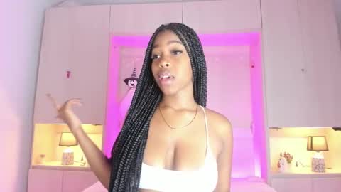Snapshot of kiomarabaker chatting on 10/11/25, 12:47 M A R A  online show from 10/11/25, 12:47