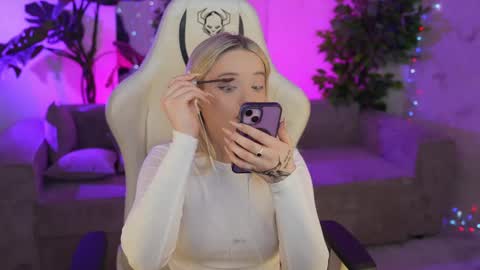 Sweet girls online show from 02/16/25, 12:19
