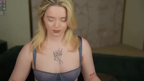 Sweet girls online show from 02/24/25, 03:33