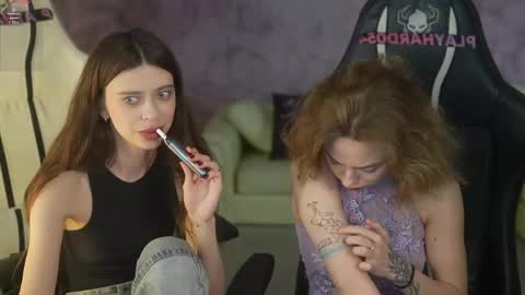 Sweet girls online show from 04/12/26, 08:03