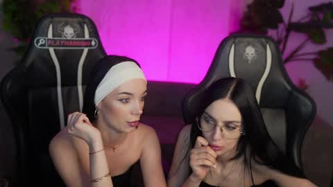 Sweet girls online show from 05/21/26, 02:40