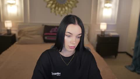 Sweet girls online show from 06/08/26, 06:47