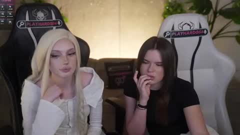 Sweet girls online show from 07/28/26, 11:17