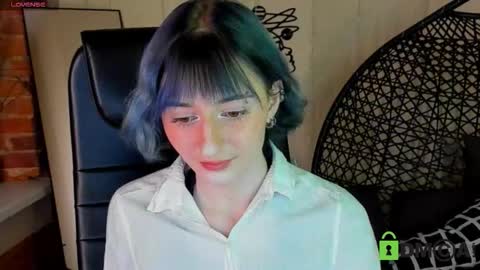 Kira online show from 02/03/26, 08:36