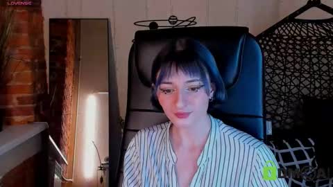 Kira online show from 02/04/26, 09:20