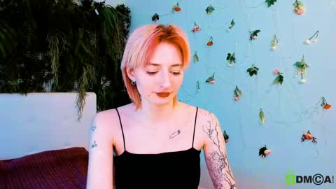 Kira online show from 05/15/26, 11:34