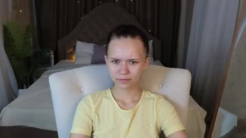 kira_bliss_ online show from 08/02/26, 01:26