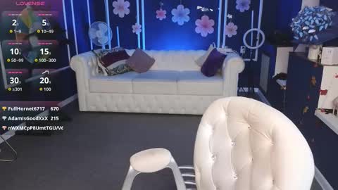 Kira Kennet online show from 11/07/25, 07:58