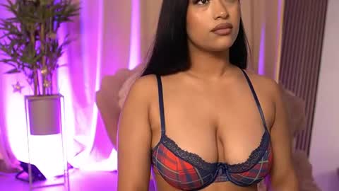 kira krush online show from 06/22/26, 04:20