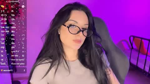 Kira online show from 11/23/25, 04:01