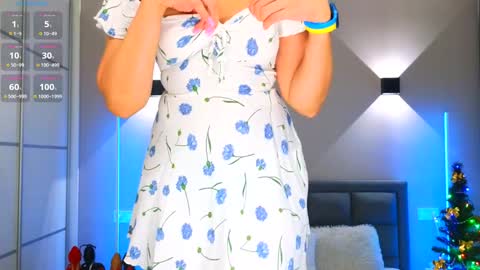 Kira online show from 12/22/24, 03:33