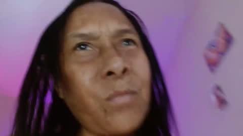 kira-squir online show from 10/17/25, 11:51