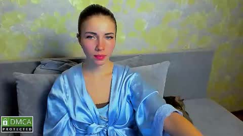 kiraa sunny online show from 02/04/26, 07:53