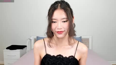 Snapshot of kiraeko chatting on 04/17/26, 10:13 kiraeko online show from 04/17/26, 10:13