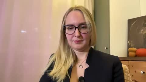 Snapshot of kirafatex chatting on 11/17/25, 04:13 KiraFatex online show from 11/17/25, 04:13