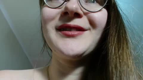 Snapshot of kiragoldens chatting on 02/17/26, 06:43 KiraGoldens online show from 02/17/26, 06:43