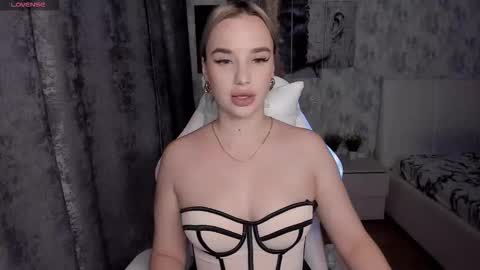 Snapshot of kirakrox chatting on 10/13/25, 06:41 kirakrox online show from 10/13/25, 06:41