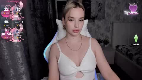 Snapshot of kirakrox chatting on 10/14/25, 06:42 kirakrox online show from 10/14/25, 06:42