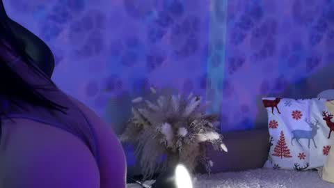 Kira    online show from 12/21/24, 08:00
