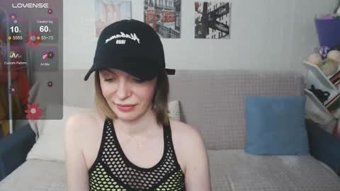 kiramartins cat online show from 11/07/25, 07:03