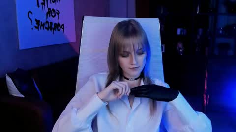 Snapshot of kiramontoyaa chatting on 09/23/25, 05:38 Kira online show from 09/23/25, 05:38