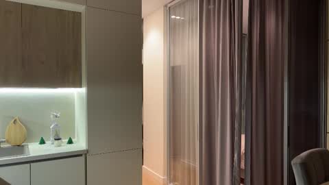 Kira online show from 11/12/25, 02:17