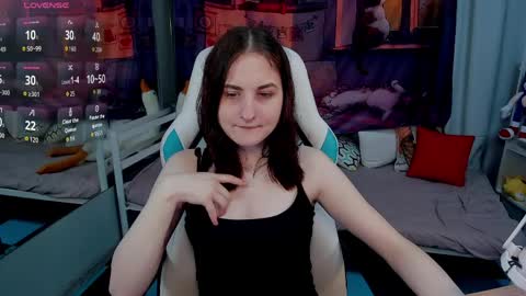 Snapshot of kiraparker chatting on 03/31/26, 05:24 KiraParker online show from 03/31/26, 05:24