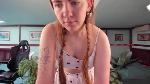  Kira  online show from 05/28/26, 01:47