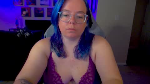 Snapshot of kiraspitqueen chatting on 05/20/26, 04:07 KiraSpitQueen online show from 05/20/26, 04:07